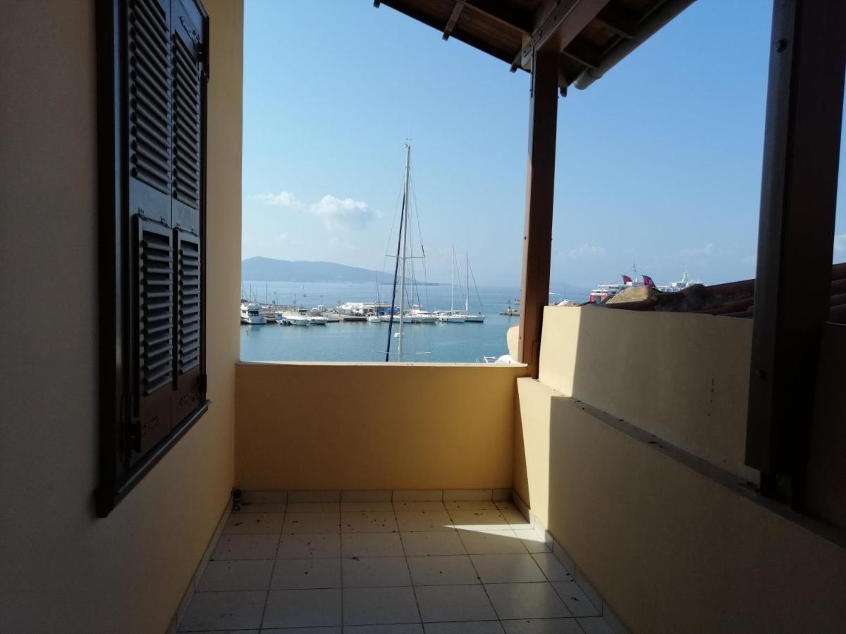 Aegina Port Apt 2-Διαμέρισμα Στο Λιμάνι Της Αίγινας 2 Luaran gambar