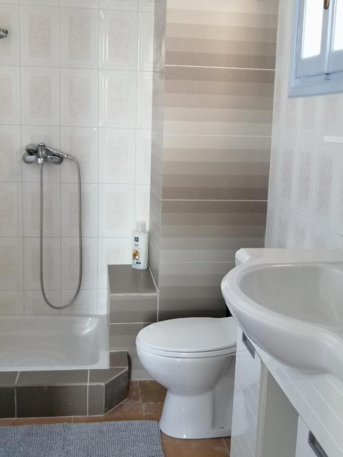 Aegina Port Apt 2-Διαμέρισμα Στο Λιμάνι Της Αίγινας 2 Luaran gambar