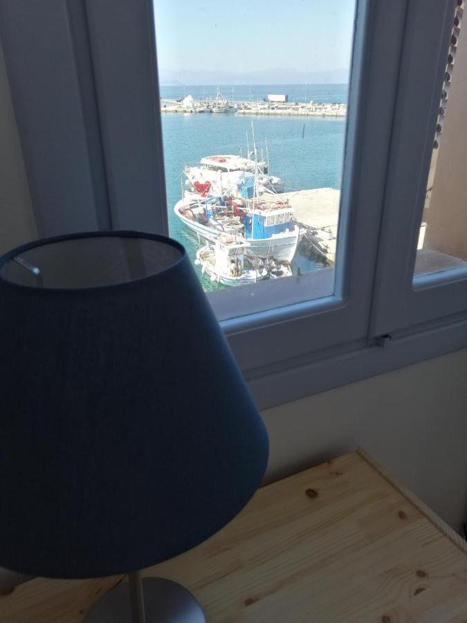 Aegina Port Apt 2-Διαμέρισμα Στο Λιμάνι Της Αίγινας 2 Luaran gambar