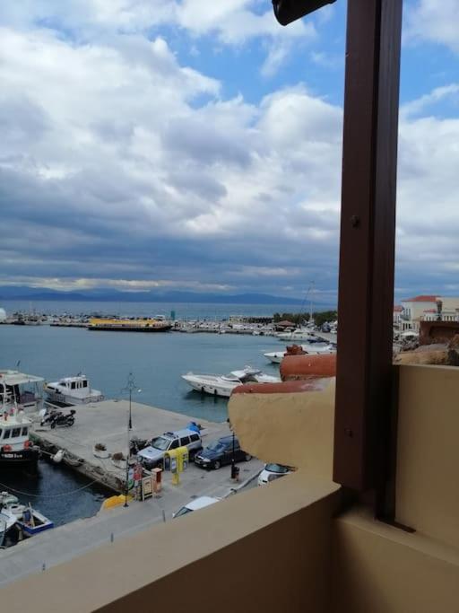 Aegina Port Apt 2-Διαμέρισμα Στο Λιμάνι Της Αίγινας 2 Luaran gambar