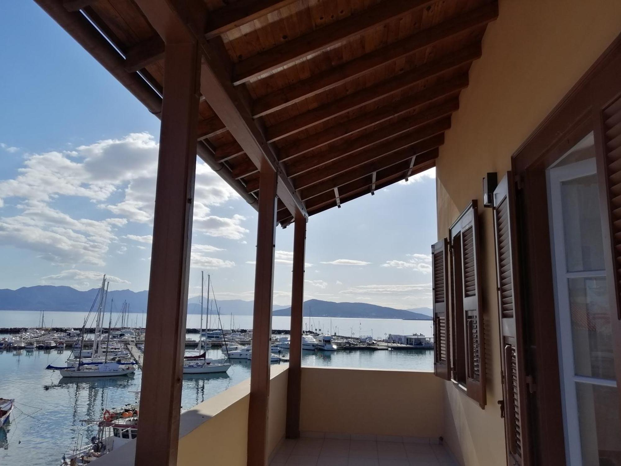 Aegina Port Apt 2-Διαμέρισμα Στο Λιμάνι Της Αίγινας 2 Bilik gambar